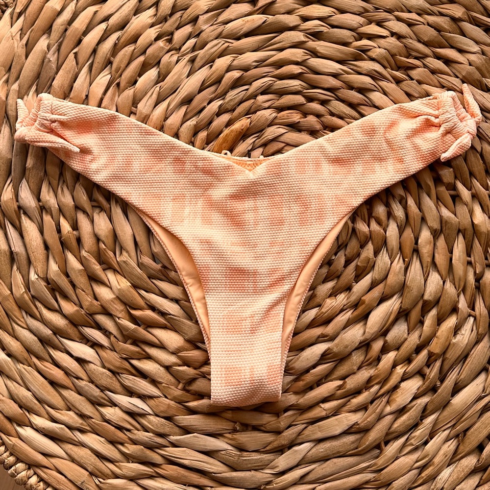 Rip Curl Always Summer Skimpy Coverage Hipster Bikini Pant Size M